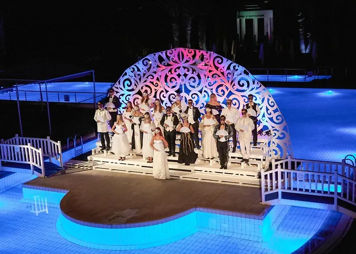 度假村 Robinson Daidalos 4*