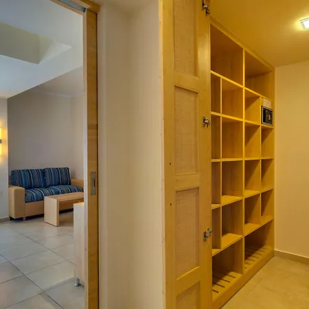 度假村 Robinson Daidalos 4*