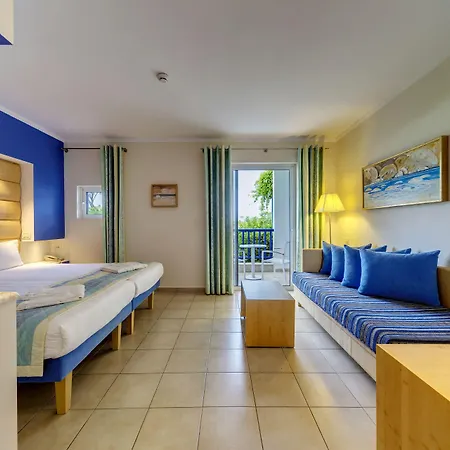 Robinson Daidalos 4*