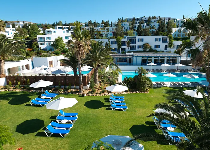 منتجع Robinson Daidalos 4*