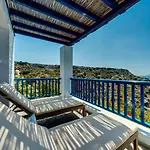 Robinson Daidalos منتجع 4*