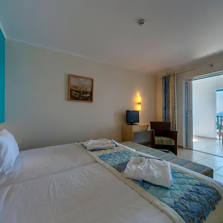 Robinson Daidalos Complex 4*