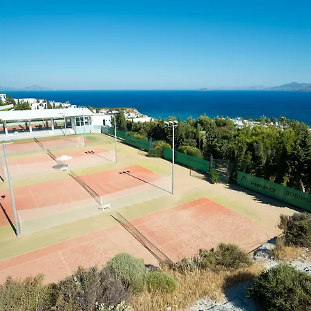 Robinson Daidalos Complex 4*