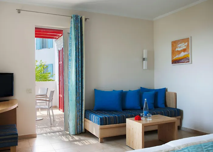 Resort Robinson Daidalos 4*