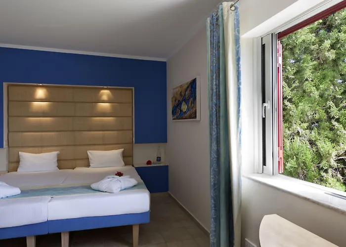 Robinson Daidalos 4*